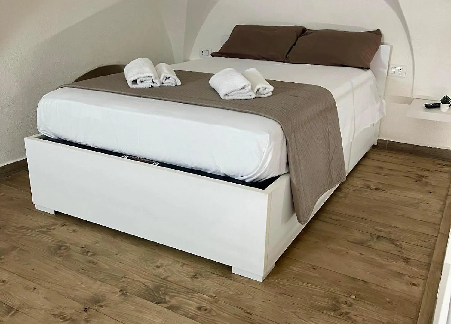 House Karol Apartment Naples Italy