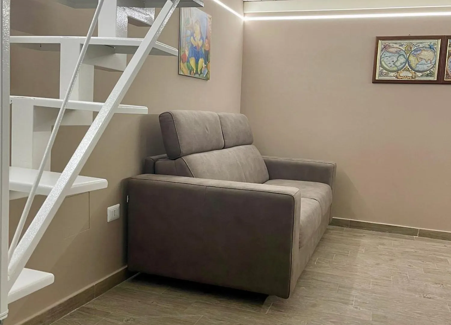 House Karol Apartment Naples 0*,  Italy